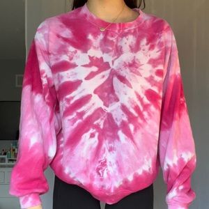 Urban Outfitters Renewal Remade Heart Tie-Dye Crew Neck Sweatshirt
